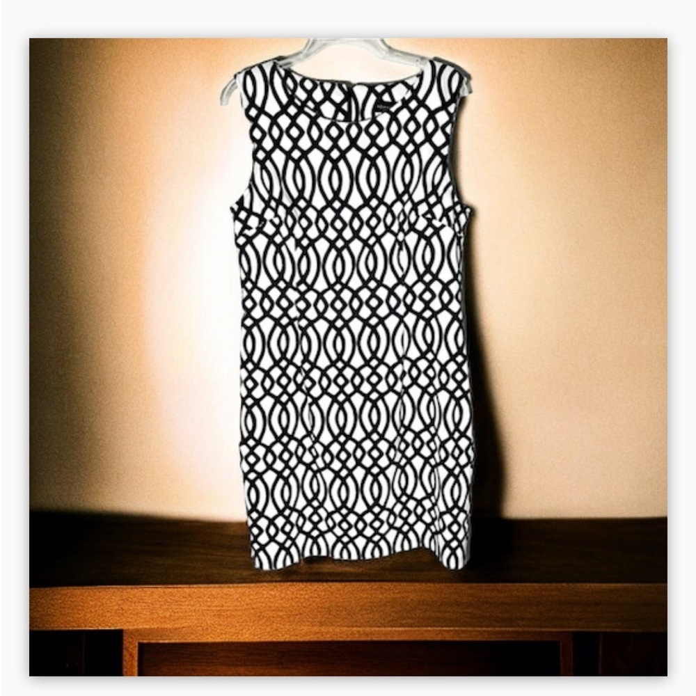 Geometric  Pattern Sheath- Creme-Off White /Black -NWOT-Sz 10-Chic & Flattering - Picture 8 of 13